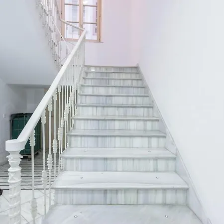 Marvellous Penthouse With Terrace & Cathedral Views By Rems Apartment Malaga