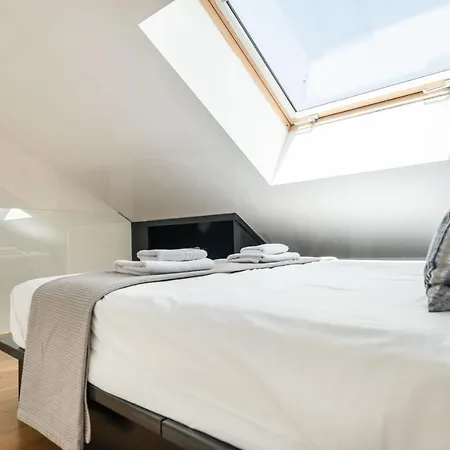Apartment Marvellous Penthouse With Terrace & Cathedral Views By Rems
