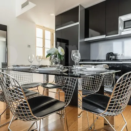 Marvellous Penthouse With Terrace & Cathedral Views By Rems